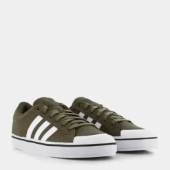 BRAVADA 2.0- SPORTIVE olive strata/ftwr white/shadow olive HP6026