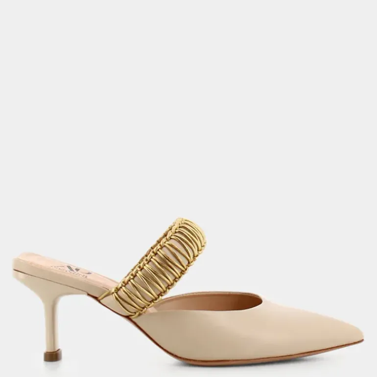 CHANEL BEIGE UN-E23D-01