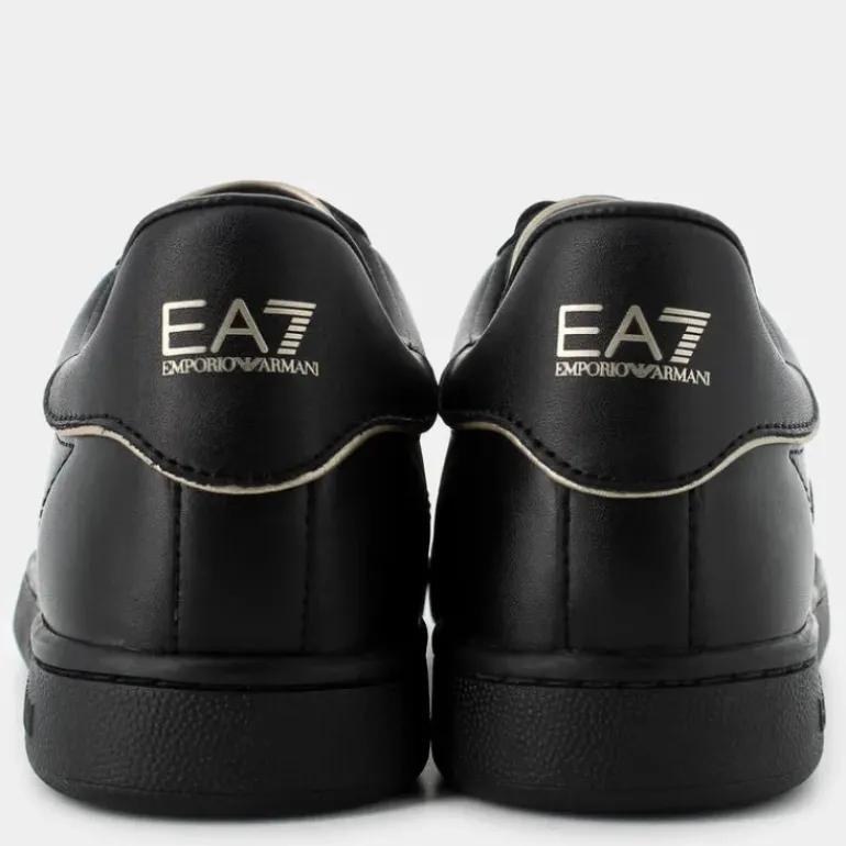CLASSIC PERF- SNEAKERS TRIPLE BLACK / GOLD X8X102 XK346 M701
