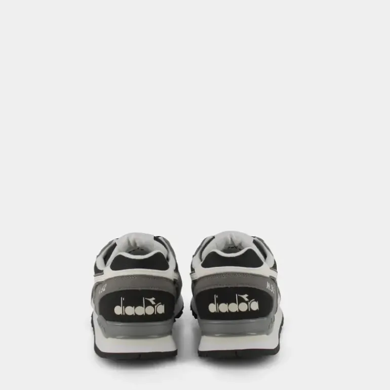 N.92- SPORTIVE NERO 173169